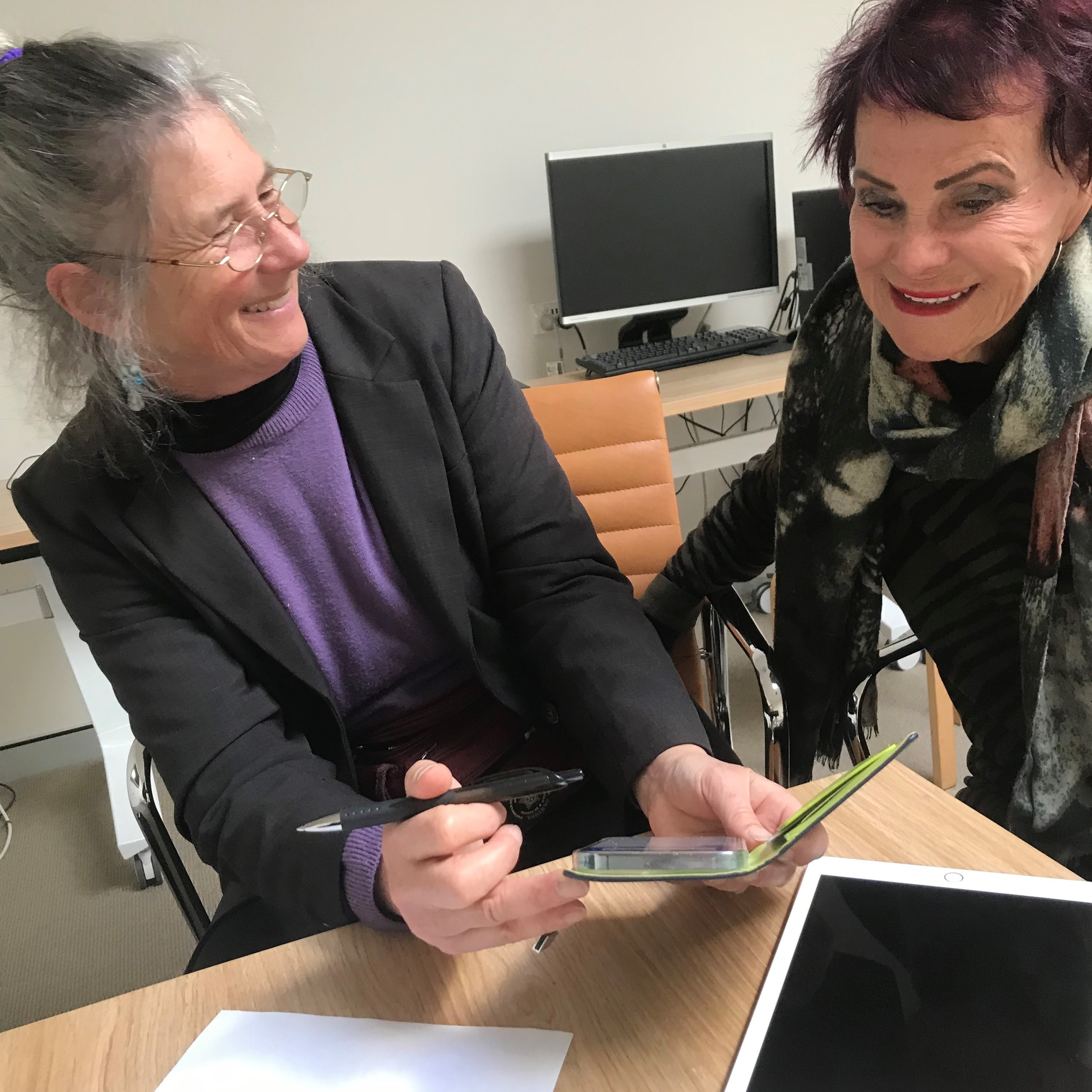 Tech Help for Seniors at Hannaford